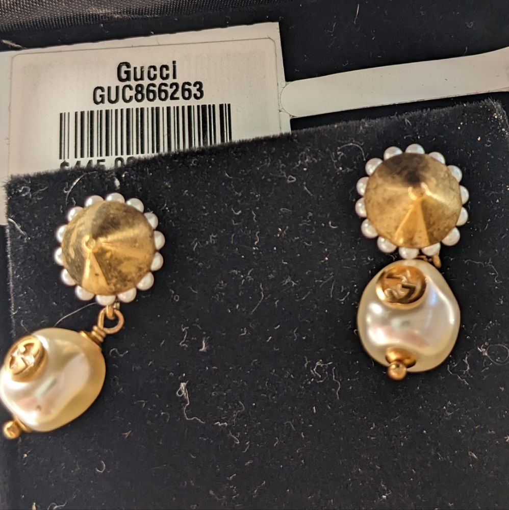 GUCCI pearl w logo inverted stud gold drop earrings - Picture 7 of 10